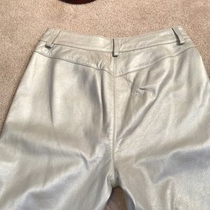 Vtg LEATHER St. john by Marie Gray. wide legSz 4. Like new!! 100%. High waist  😍